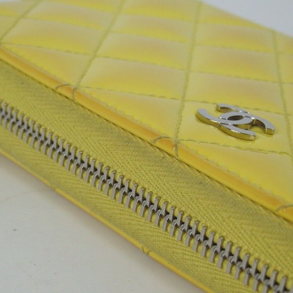 Auth Chanel Matelasse Cc Mark Round #4421C13 - Picture 9 of 12